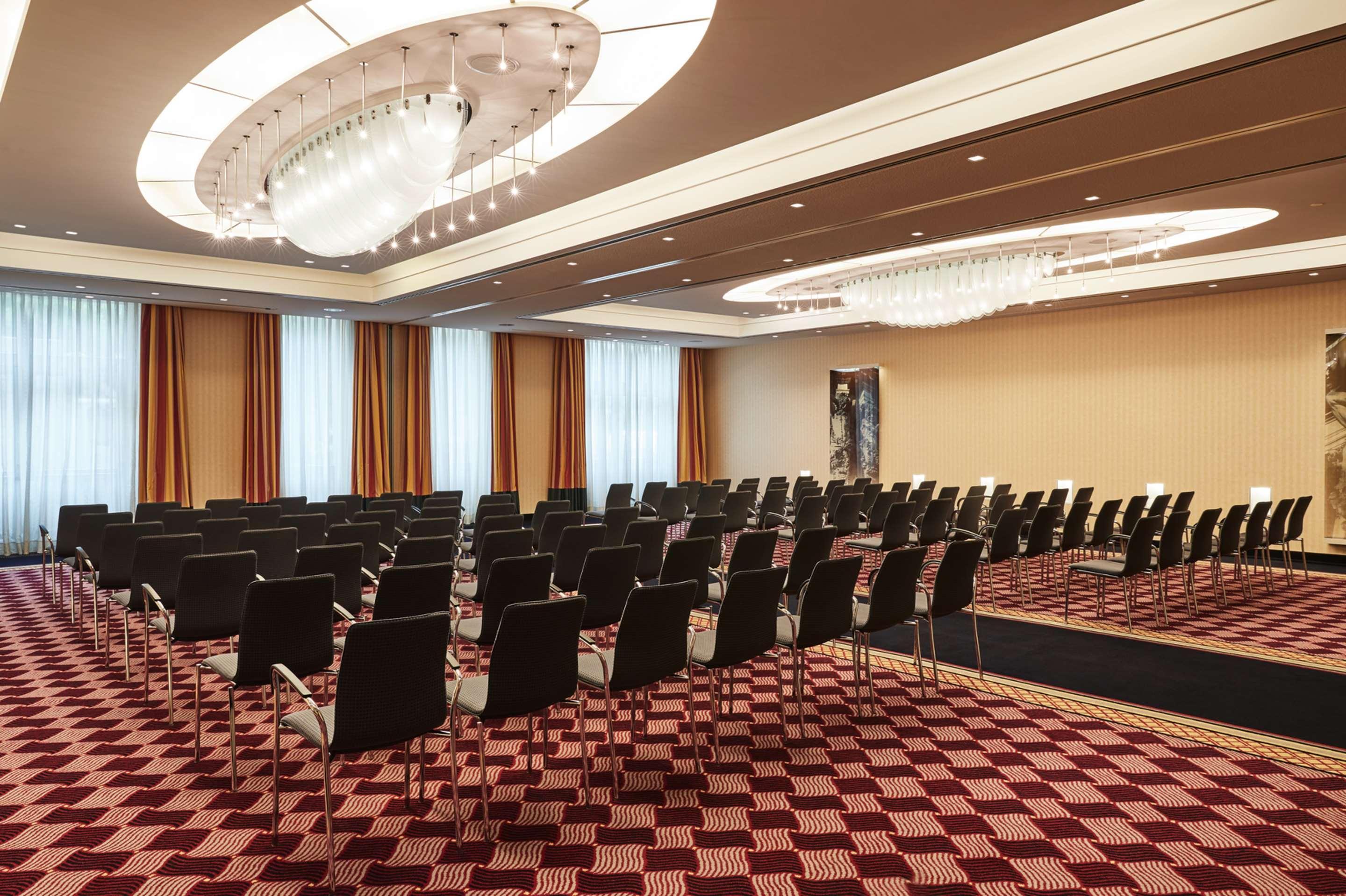 Steigenberger Hotel De Saxe Dresde Exterior foto The ballroom
